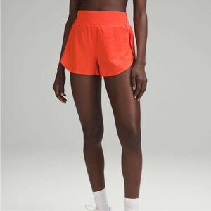 Lululemon Fast and Free High-Rise Short 2" *Airflow
In-Sense Emboss Solar Orange